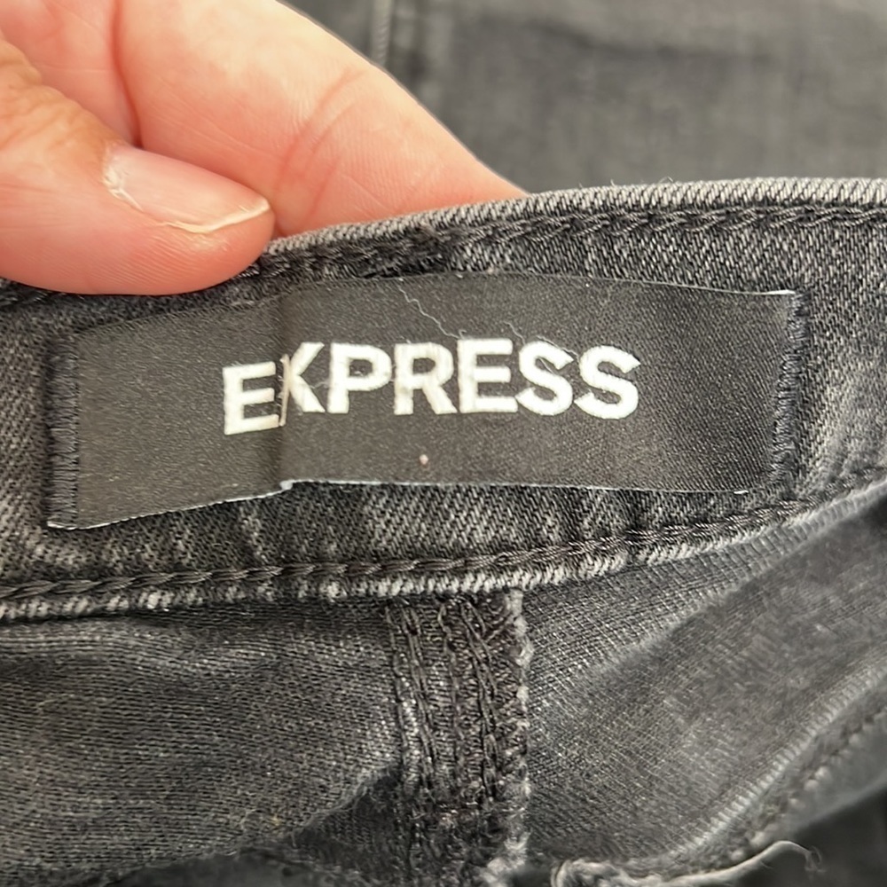 Express black jean mini skirt hook and eye close distressed hem size 2 - Picture 8 of 13